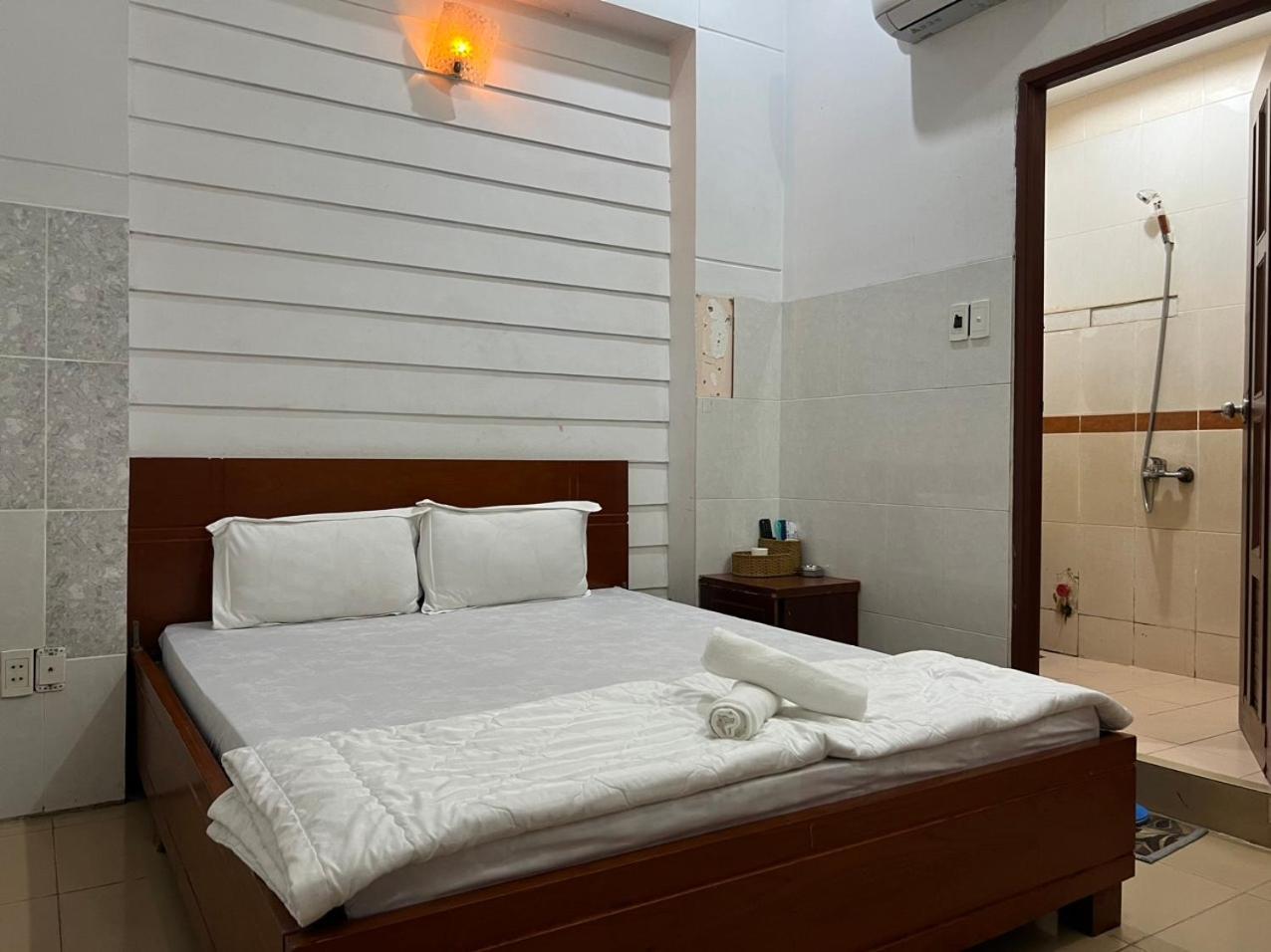 Khach San Mai Hoang 2 Hotel Cidade de Ho Chi Minh Exterior foto